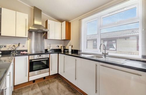 Ashby Woulds Cabin | 1 bedroom accommodation in Overseal, Nr Ashby-de-la-Zouch