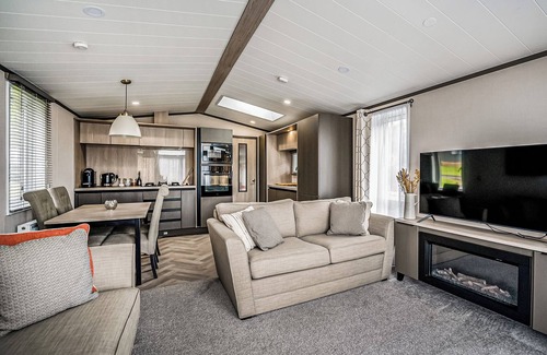 Bridgnorth Ski Chalet | 1 bedroom accommodation in Bridgnorth