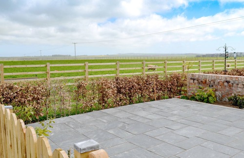 Folkton Cottage | 1 bedroom accommodation in Flixton, near Filey