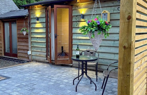 Aymestrey Cottage | 1 bedroom accommodation in Knapton, near Hereford