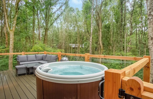 Overton-on-dee Ski Chalet | 1 bedroom accommodation in Ellesmere