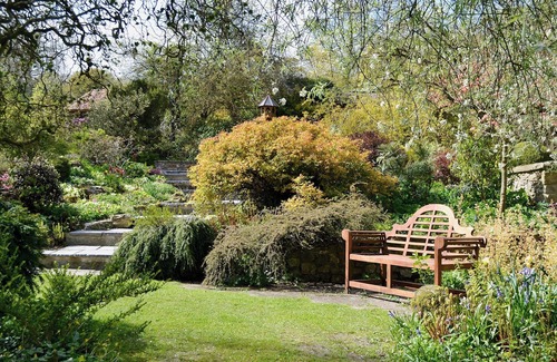 Axminster Cottage | 1 bedroom accommodation in Dalwood, near Axminster