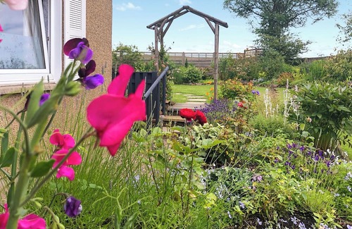 Balfron Cottage | 1 bedroom accommodation in Balfron, near Drymen Loch Lomond & The Trossachs