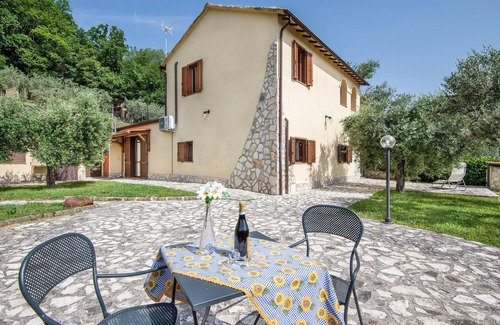 Fornole Apartment | 1 bedroom accommodation in Narni