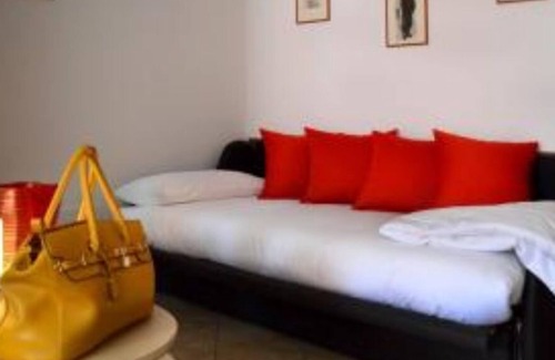 Cremeno Apartment | 1 bedroom apartment - 5 mins to ski area and mountains treks