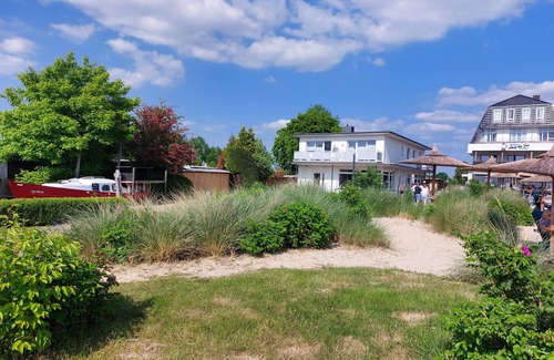 Lembruch Apartment | 1 Bedroom Apartment in Lembruch