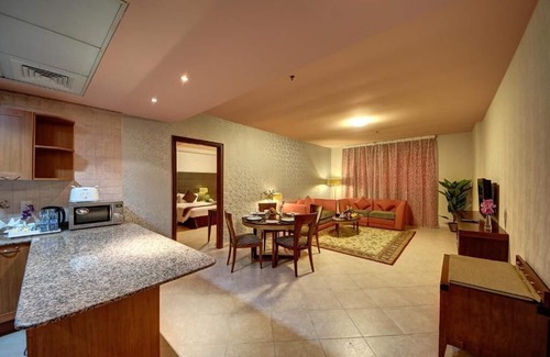 Al Mankhool House | 1 Bedroom Apartment Near Day To Day Al Karama
