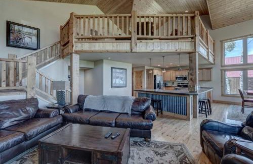 Deadwood Ski Chalet | 1 Bedroom Chalets In Lead