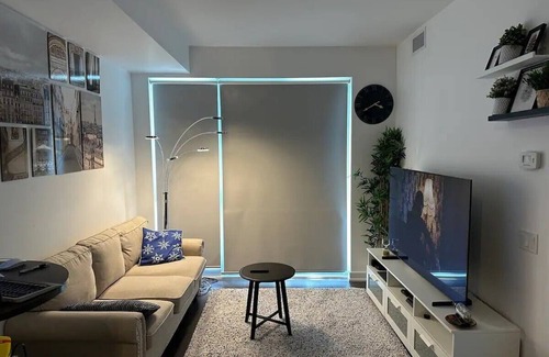 The Queensway Condo | 1 Bedroom Condo