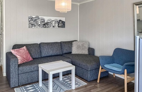 Fraena House | 1 bedroom cozy home in Malmefjorden