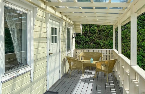Fraena House | 1 bedroom cozy home in Malmefjorden