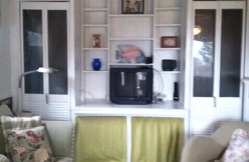 Edgartown Cottage | 1 Bedroom Guest Cottage With Water View