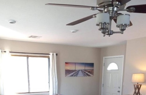 Williamson House | 1 bedroom guest house w/horse property