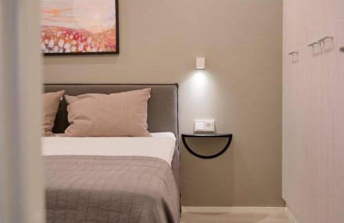 Rovaniemi Apartment | 1 Bedroom Master Suite w Sauna - Downtown