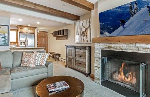 Vail Condo | 1 Bedroom Mountain Vacation Rental in the Heart of Vail Village