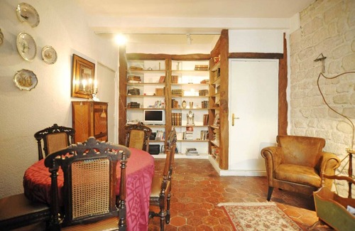 Latin Apartment | 1 bedroom next to Notre Dame