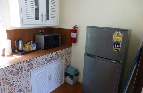 Chiang Wang House | 1 bedroom pool Villa Tropical fruit garden Fast Wi-Fi Smart Tv Home Cooking