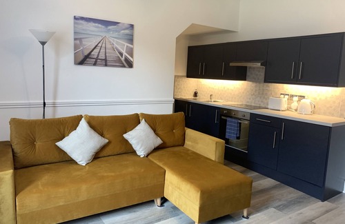 Morpeth House | 1 Bedroom - Sleeps 4 - Parking on Site
