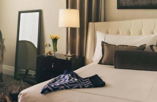 Nob Hill House | 1-Bedroom Suite at a 5⭐️ Hotel
