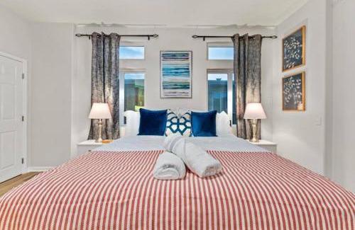 Ocean Beach Apartment | 1 Block to the Sand Stylish & Spacious Studio!