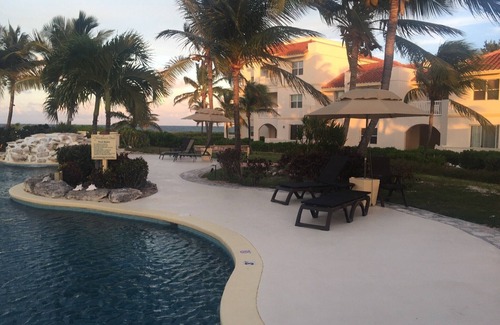 The Bight Condo | 1 br 1ba Ocean Front Condo with amazing Sunrises