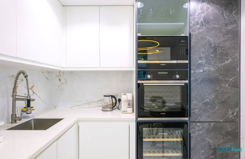 Dubai Marina Apartment | 1 BR in Marina