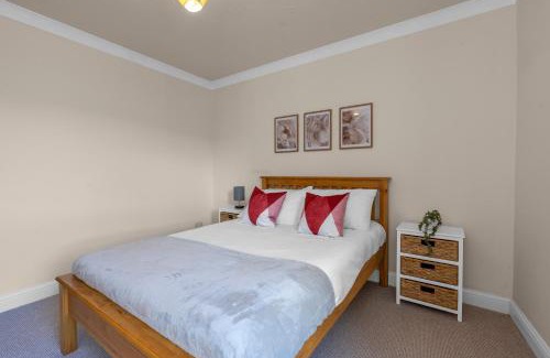 West End Apartment | 1 Double Room in Shared apartment in Central Edinburgh with free parking
