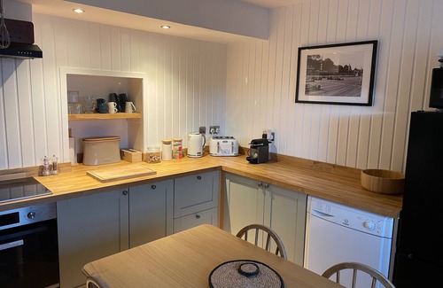 Suladale Cottage | 1 Keepers Cottage, Skeabost Bridge, Isle Of Skye