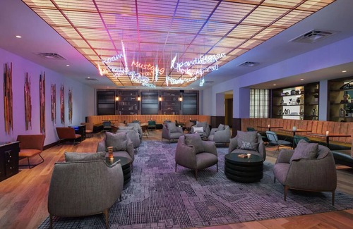 Northeast Dallas House | 1 King Bed in The Beeman Hotel! Parking, Live Music