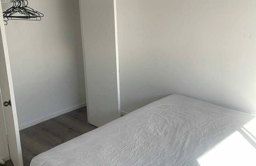 Glen Eden House | 1 large room in cozy 3-Bedroom in glen eden