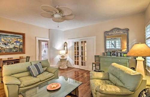Lake Worth House | 1 Mi to Beach Lake Worth Abode with Outdoor Oasis!