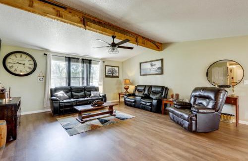 Cassville House | 1 Mi to Shops and Cafes Updated Cassville Home!