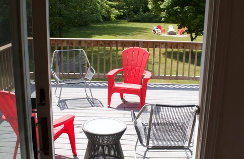 Sawyer House | 1 mile to beach! Bright, Private Designer Beach Cottage Close To Warren Dunes