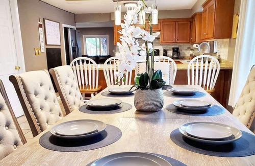 Roseville House | 1 Mile to Como Park! ๐ฟ๐