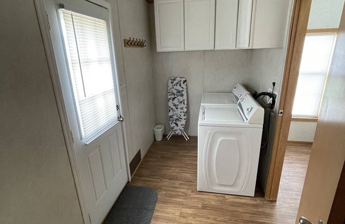 Deep Gap House | ① Pets OK ② 55" HDTV ③ 5min to Blue Rid ③ Fire Pit