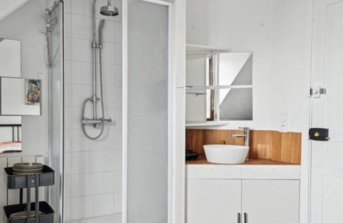 Porte-Dauphine Apartment | 1. Studio Porte Dauphine Paris 16ème