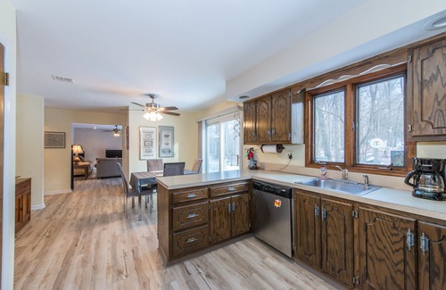 Morris Plains House | #1 town in NJ Ranked by Money Magazine, Heart of historic Morris County