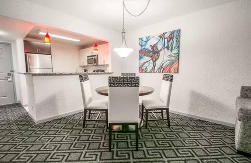Miami Beach Resort | 1 wk Oceanfront retreat for 4 @ Solara Surfside Resort w/Kitchen - Near Miami