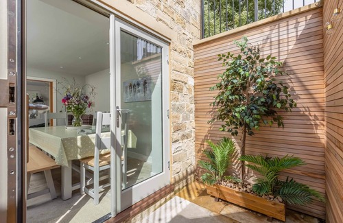 Pateley Bridge House | 1 x King, 1 x Twin , 2 x bathrooms Nidderdale and Swaledale