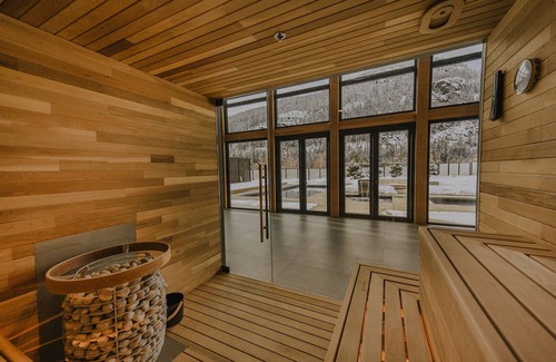 Whistler House | 10-Bedroom Luxury Estate with Private Spa, Chef, Chauffeur & Service Team