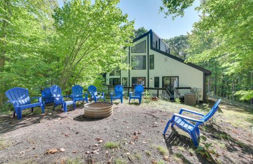 Birchwood Farms House | 10 Mi to Nubs Nob Modern Retreat with Fire Pit