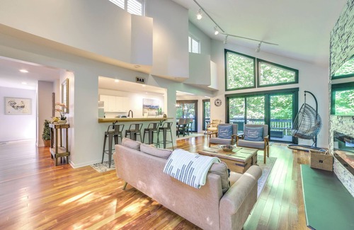 Birchwood Farms Cottage | 10 Mi to Nubs Nob: Modern Retreat w/Fire Pit