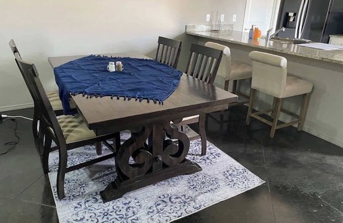 Amarillo House | 10 min airport | 15 min PD Canyon | 3 bed