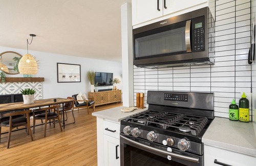 West Congress House | 10 Min to Downtown~Luxury Home w/Pool, Outdoor TV