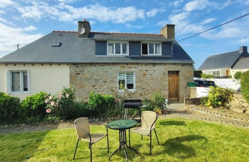 Pleubian House | 10 min. walk from the Sillon de Talbert, ideal house for a couple.