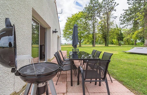 Athis House | 10 minutes from the prestigious Av de Champagne in EPERNAY, Maison à la Campagne.