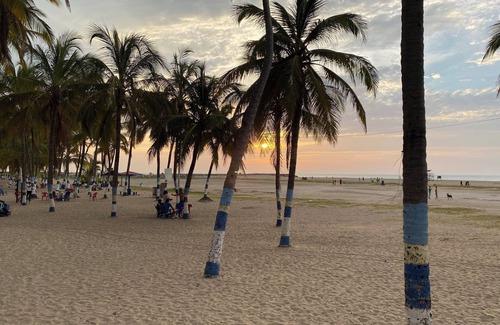 Riohacha Apartment | 10 minutes walking to the beach! Couple sized apartment with a living room.