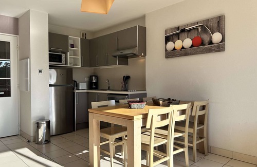 Sables-d'Or-les-Pins Apartment | 100 - 6-room duplex apartment with communal pool.