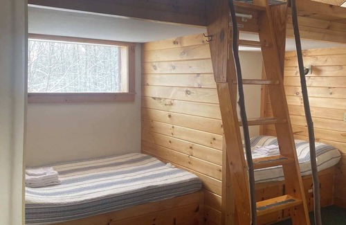 Greensboro Bend Resort | 100+ Acres and Renovated Barn for Retreats, Small Weddings, Large Groups