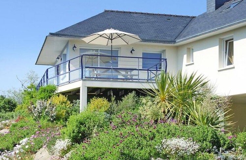Guisseny House | 100 m² House ∙ 3 bedrooms ∙ 6 guests